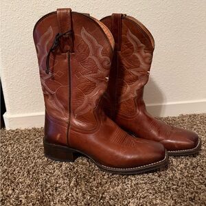 Ariat Chestnut Heeled Boots